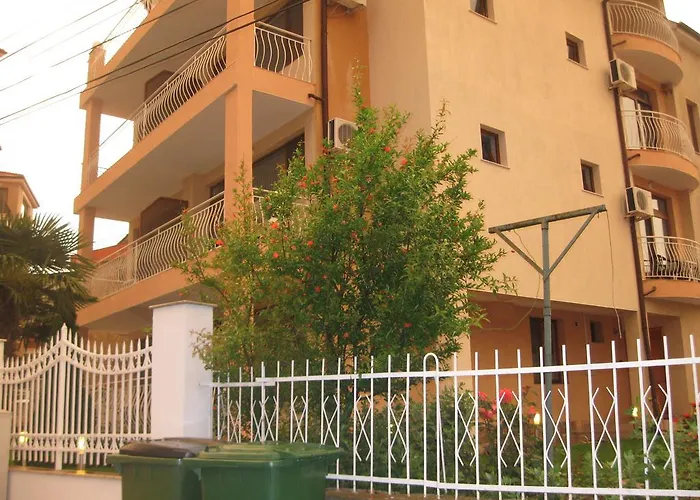 Opal Pensjonat Rawda